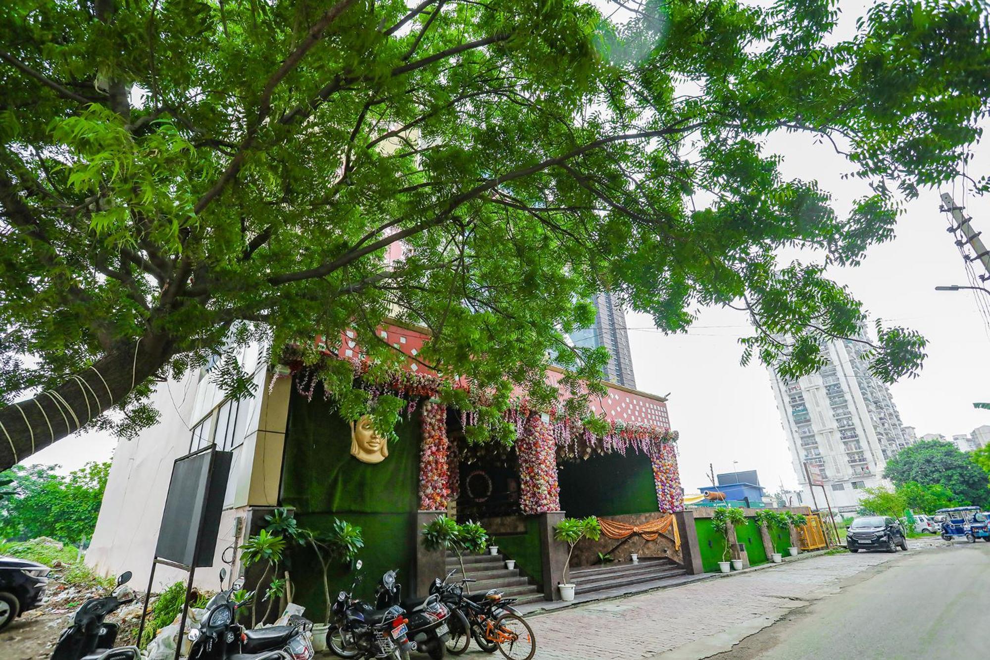 Fabhotel Kinsfolk Ghaziabad Esterno foto
